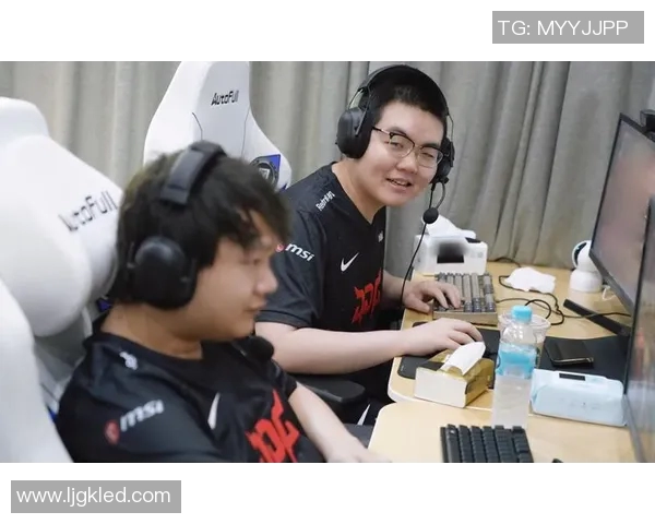 赛后分析TES与JDG对决中的战术意识与团队配合S15LOL精彩回顾